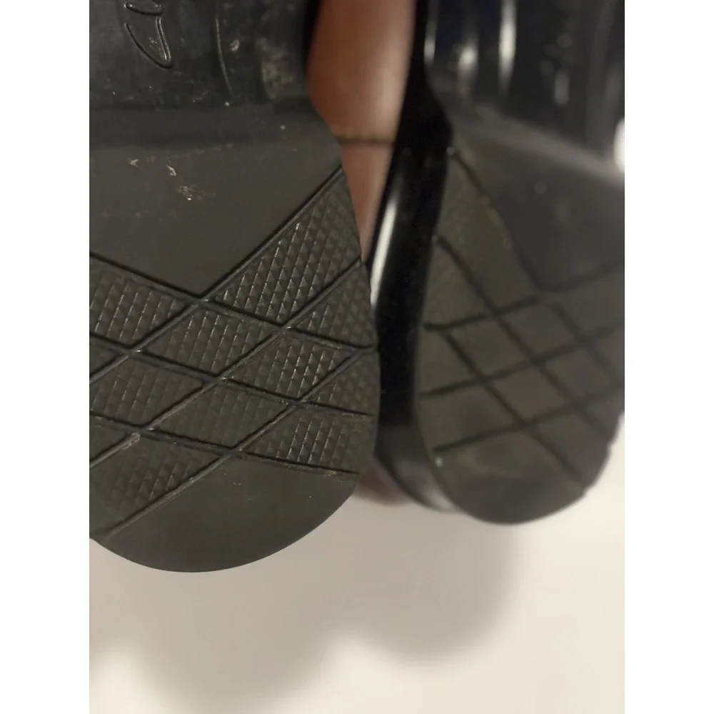 Clarks **see pictures